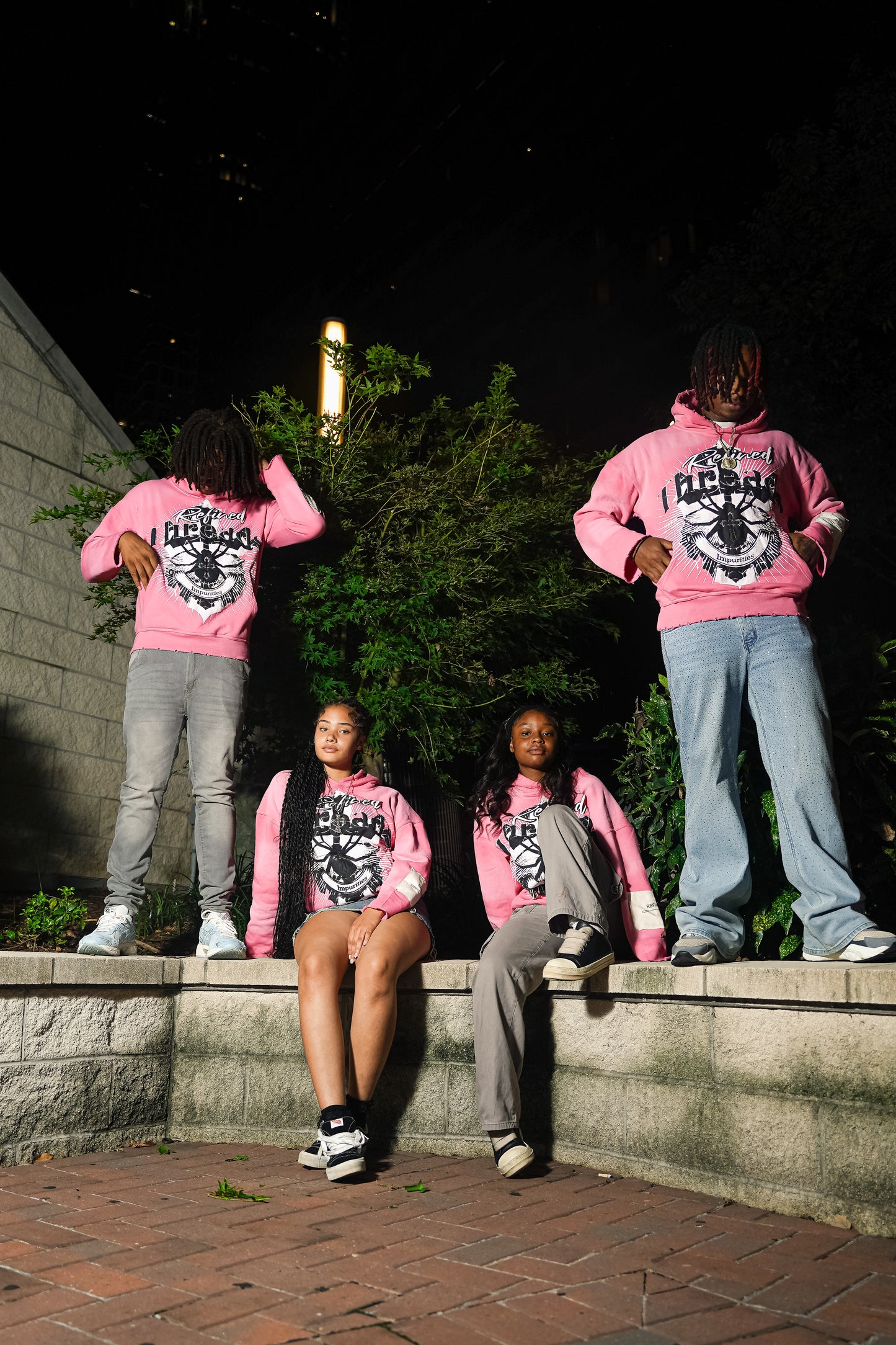 REFINED THREADS PINK