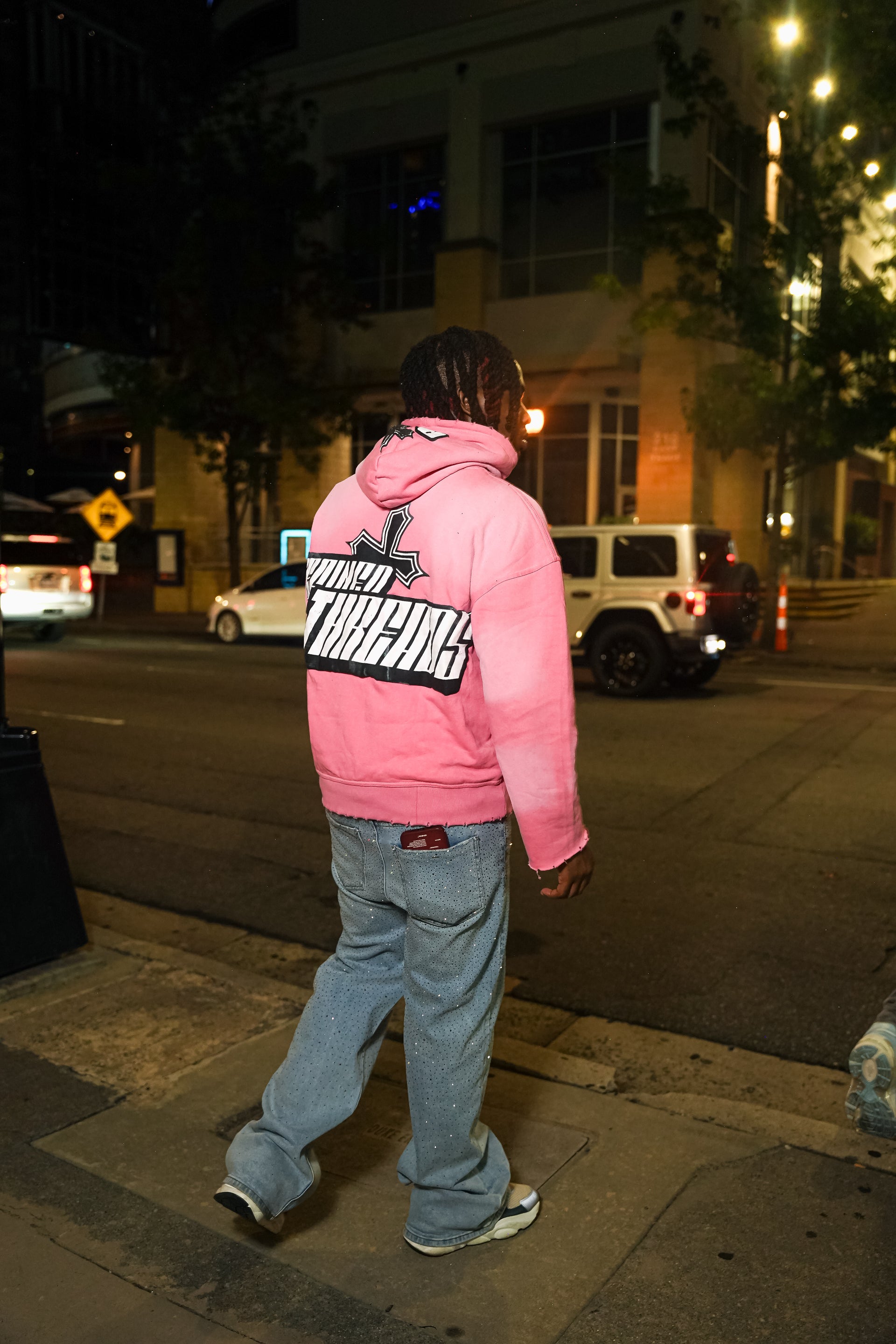 REFINED THREADS PINK